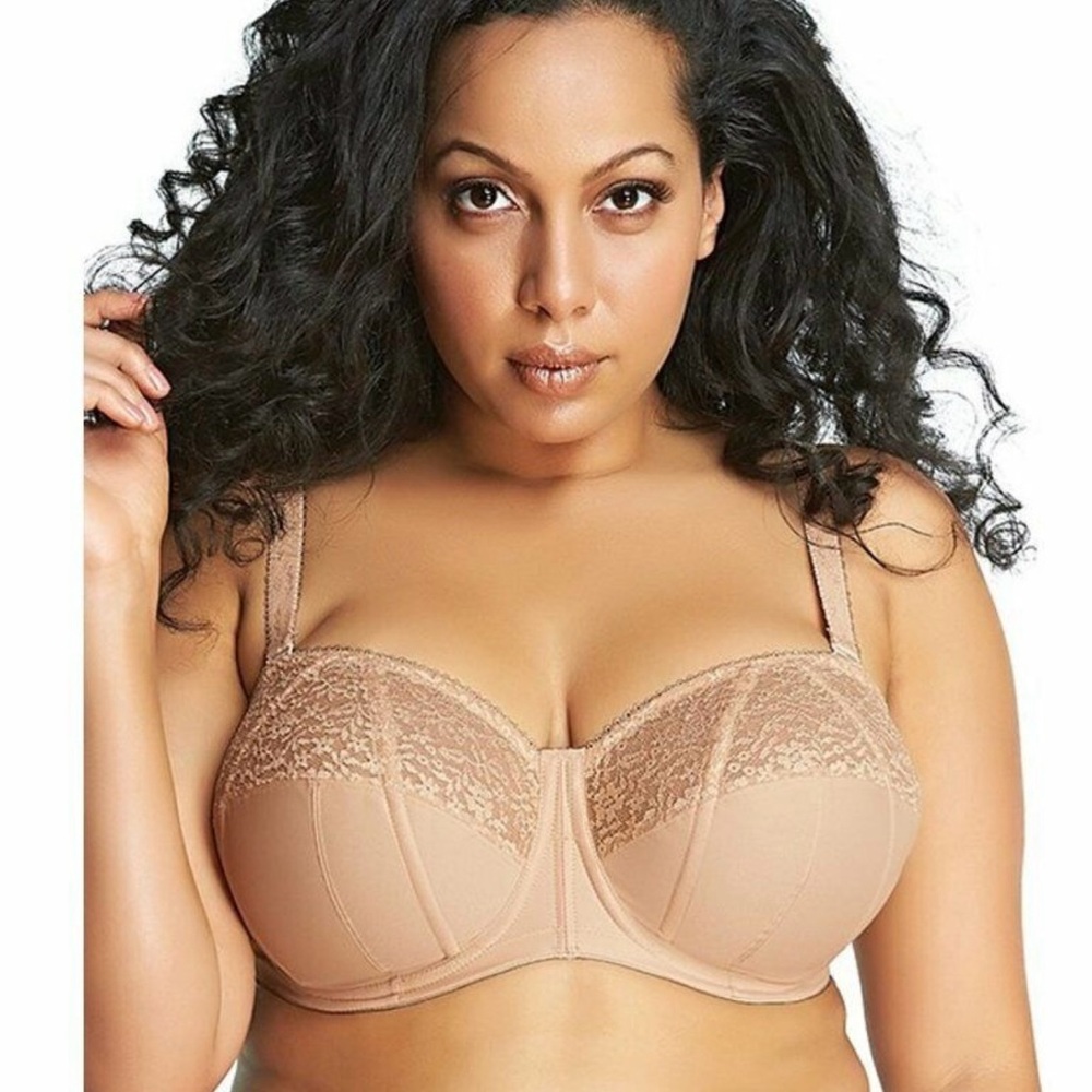 Elegant Lace Underwire Bra in Tan